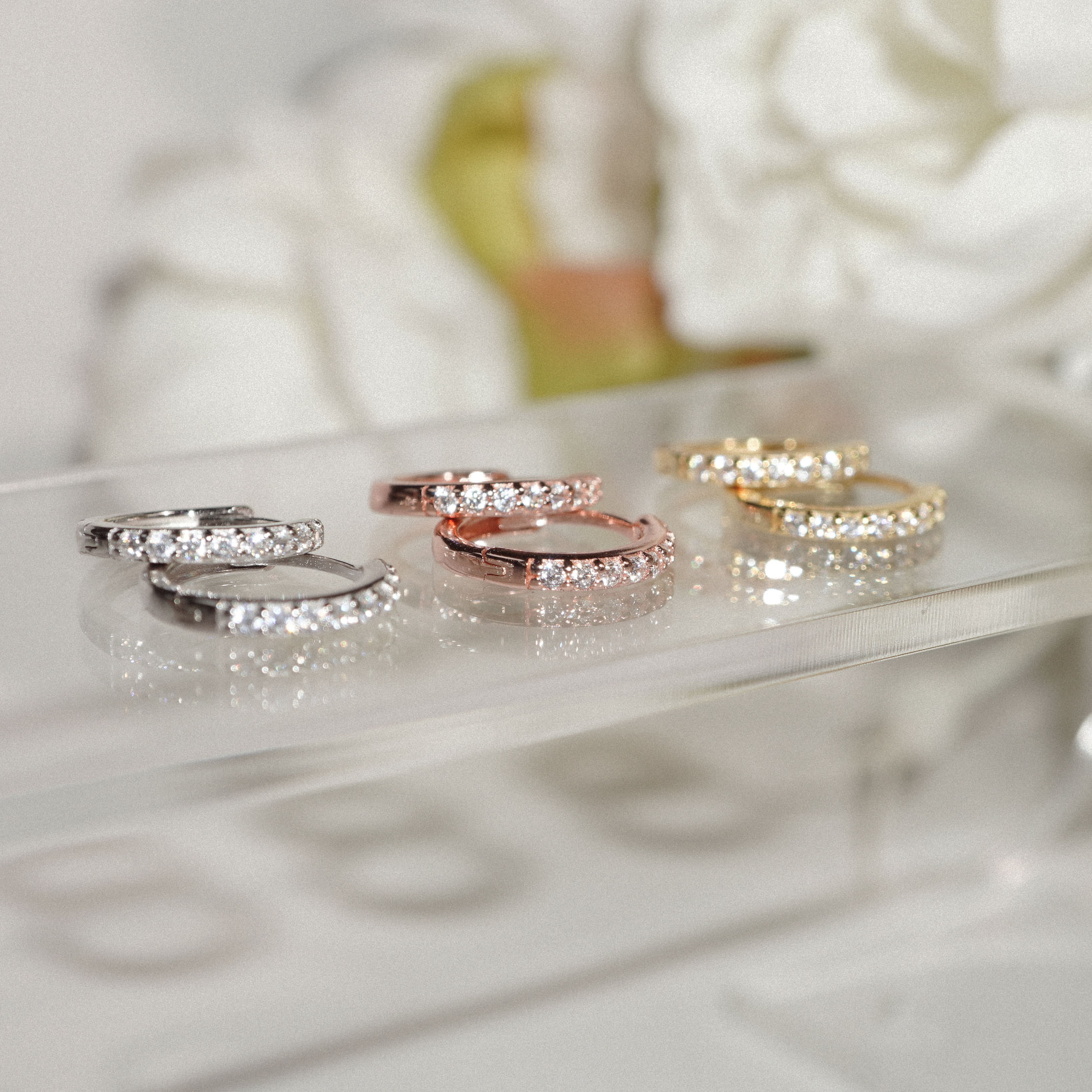 Sol Reversible Hoops